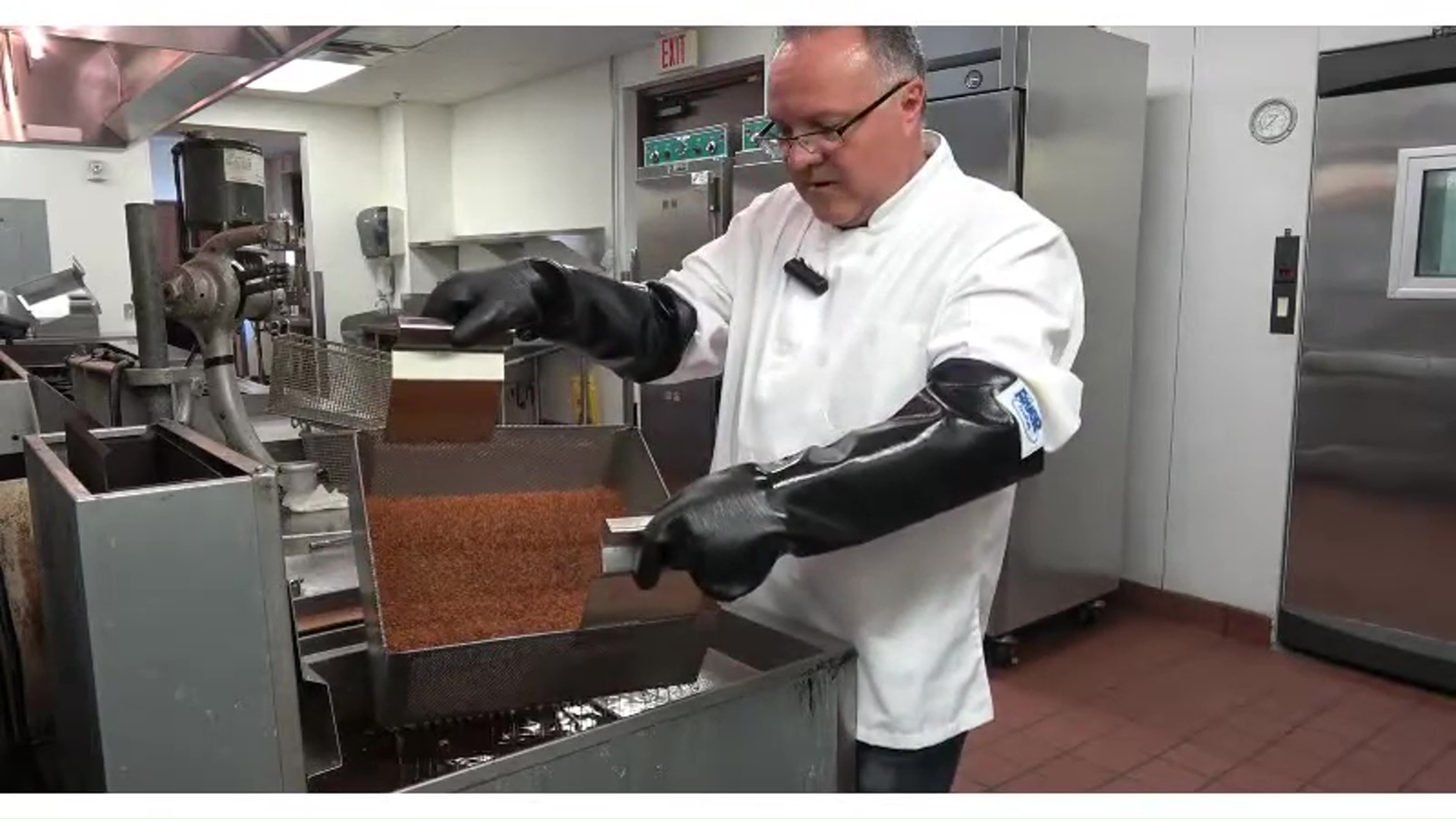 https://microfilterking.com/wp-content/uploads/2021/05/watch-fryer-guard-in-action.jpg